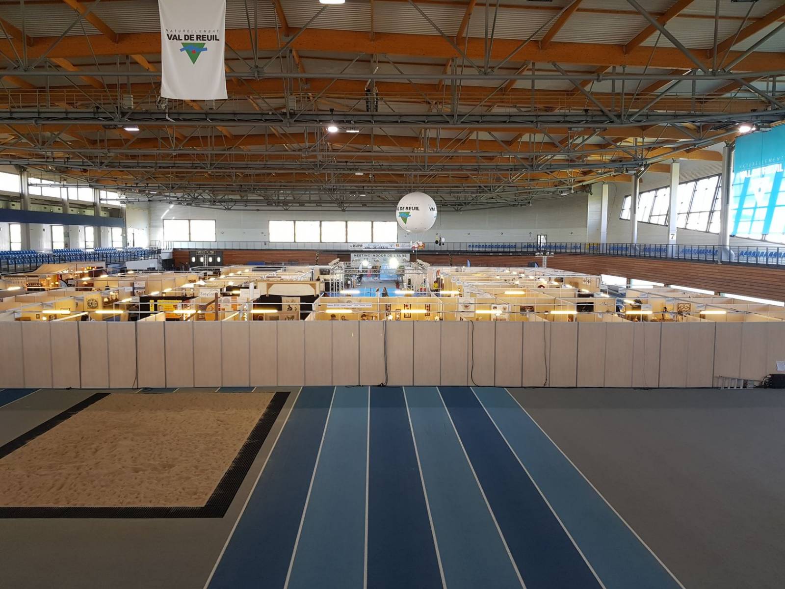 Location d'éclairage pour stand  d'exposition en Normandie