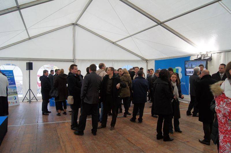 Location de tente a Rouen pour la pose de la premiére pierre de Seine Avenue Batiment BBC