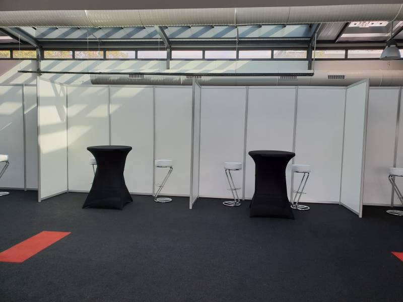 Location de mobilier et stand pour salon a Rouen