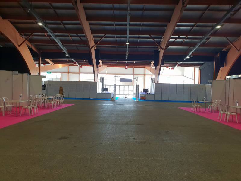 Stand sur moquette roseà Chartres