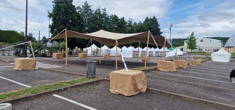 Location de tente Stretch pour le passage de la flamme Olympique a Val de Reuil