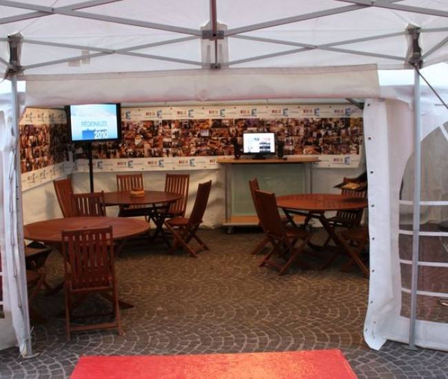 France 3 pour les soirées d'élections en Normandie a retenu TOUAREG pour les tentes et le mobilier