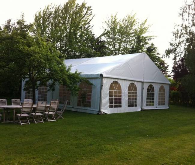 Tente pour anniversaire a Mont Saint Aignan