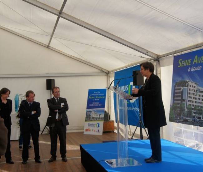 Location de tente a Rouen pour la pose de la premiére pierre de Seine Avenue Batiment BBC
