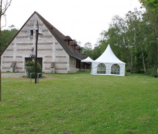 Tente pour vin d'honneur a la gange du grand Aulnay a Grand Quevilly