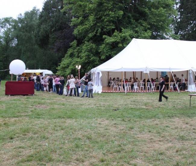 Location de tente pour festival et stand pour abriter les régies pres d'Yvetot.
