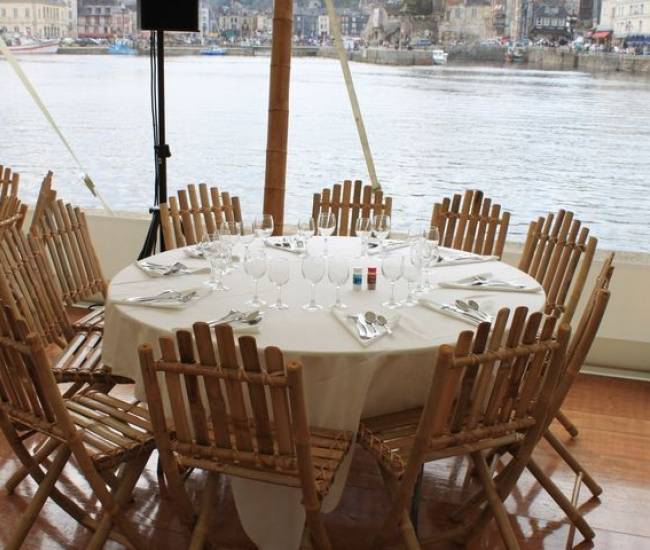location de mobilier en bambou pour reception, Rouen 76
