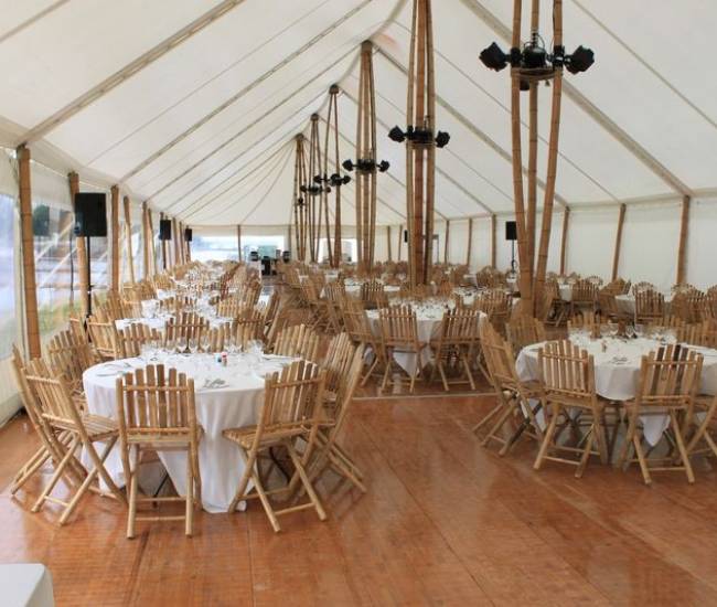 location de mobilier tables et chaise pour un wedding planer, Rouen 76